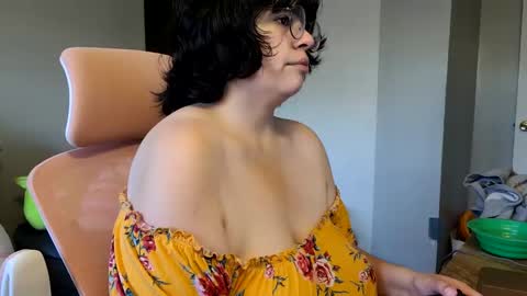 Snapshot of faekitten97 chatting on December 2024 12:52:01 PM Faekitten97 online show from December 2024 12:52:01 PM