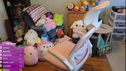 Snapshot of faekitten97 chatting on December 2024 10:04:01 PM Faekitten97 online show from December 2024 10:04:01 PM