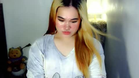 Snapshot of fairy_cuddle chatting on April 2026 12:11:02 AM call me shanaia online show from April 2026 12:11:02 AM
