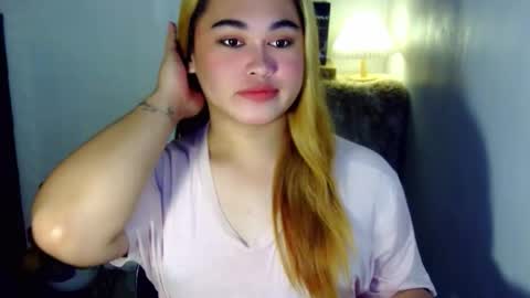 Snapshot of fairy_cuddle chatting on April 2026 12:52:01 AM call me shanaia online show from April 2026 12:52:01 AM