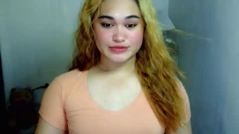 Snapshot of fairy_cuddle chatting on April 2026 02:33:01 AM call me shanaia online show from April 2026 02:33:01 AM