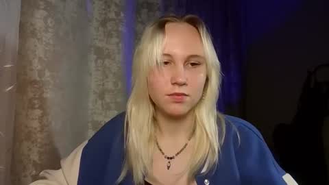 fairyfeller_ online show from November 2025 12:27:02 PM