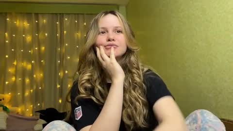 Snapshot of fairyilona chatting on December 2024 02:12:01 PM Ilona online show from December 2024 02:12:01 PM