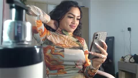 Snapshot of fairylatin chatting on December 2024 12:04:01 AM fairylatin online show from December 2024 12:04:01 AM