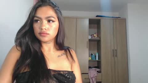 Snapshot of fairylatin chatting on January 2025 11:00:02 AM fairylatin online show from January 2025 11:00:02 AM