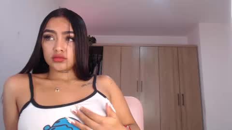 Snapshot of fairylatin chatting on January 2025 08:21:01 PM fairylatin online show from January 2025 08:21:01 PM