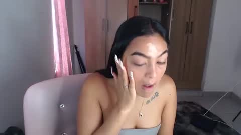 Snapshot of fairylatin chatting on February 2025 01:30:01 PM fairylatin online show from February 2025 01:30:01 PM