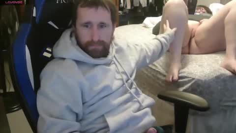 Snapshot of falcn2001 chatting on February 2026 05:53:01 PM falcn2001 online show from February 2026 05:53:01 PM