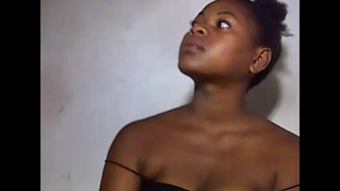 falielyse online show from September 2025 12:37:02 PM