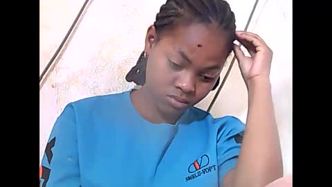 falielyse online show from October 2025 08:34:01 AM