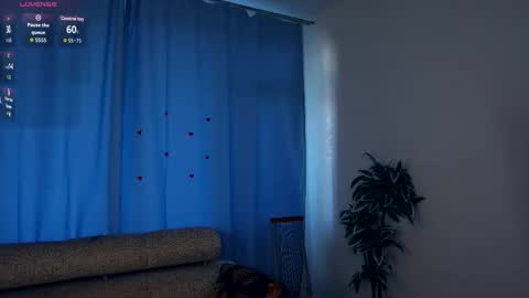 Erika online show from September 2025 07:33:02 AM