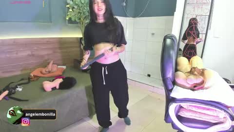 Megan    630  1330 -5 online show from April 2026 05:30:01 PM