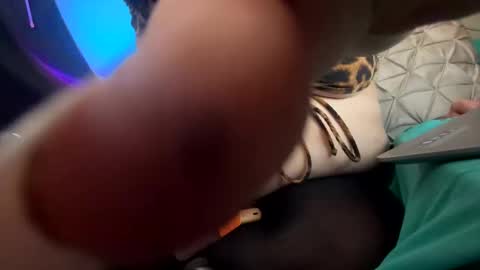 Snapshot of fallen_jezabel chatting on October 2025 06:25:01 AM fallen_jezabel online show from October 2025 06:25:01 AM