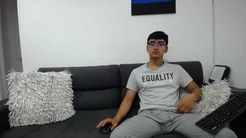 FallGays online show from January 2025 01:53:02 AM