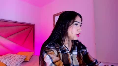 Snapshot of faloonroussel chatting on January 2026 10:57:02 PM Faloon online show from January 2026 10:57:02 PM