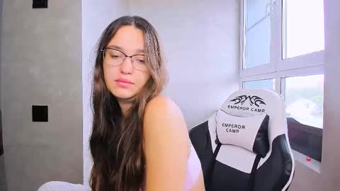 Snapshot of fancy_bunny chatting on September 2025 05:52:02 AM fancy bunny online show from September 2025 05:52:02 AM