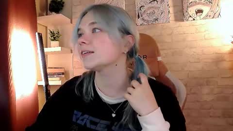 Snapshot of fancybella chatting on October 2025 02:36:01 PM Bella online show from October 2025 02:36:01 PM