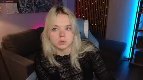 Snapshot of fancybella chatting on November 2025 09:41:02 AM Bella online show from November 2025 09:41:02 AM