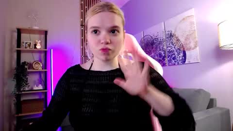 Bella online show from February 2026 04:05:02 PM