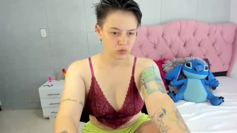Snapshot of fanny_18 chatting on October 2025 02:53:02 AM FANNY online show from October 2025 02:53:02 AM