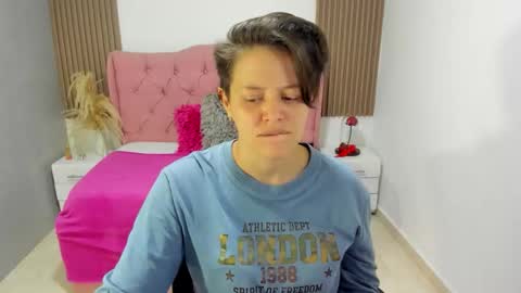 Snapshot of fanny_18 chatting on April 2026 06:47:01 PM FANNY online show from April 2026 06:47:01 PM