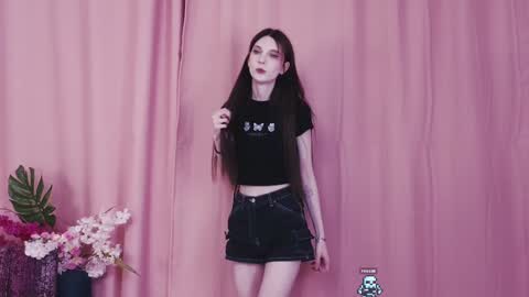 Kim online show from January 2025 07:11:01 PM