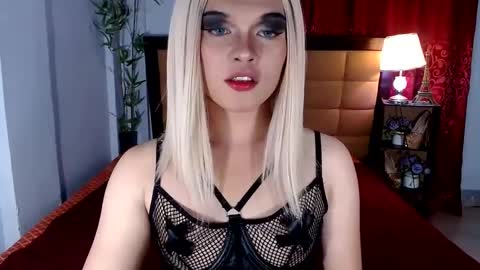 DANIELLA - DONT FORGET TO GIVE ME A THUMBSU UP online show from December 2024 12:01:01 PM