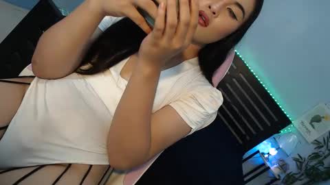 DANIELLA - DONT FORGET TO GIVE ME A THUMBSU UP online show from February 2025 02:22:02 PM