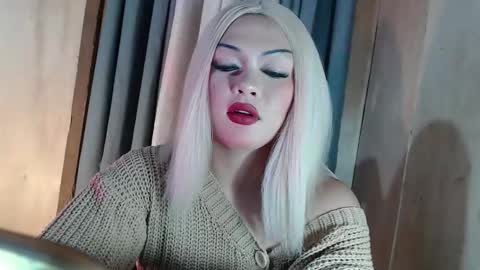 DANIELLA - DONT FORGET TO GIVE ME A THUMBSU UP online show from April 2026 12:34:01 AM