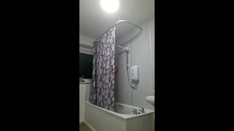 fantasyforcurves69 online show from April 2026 11:41:01 PM