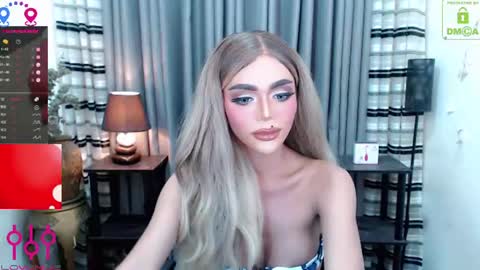 Snapshot of fantasyofsex chatting on July 2026 01:37:01 AM YASI online show from July 2026 01:37:01 AM