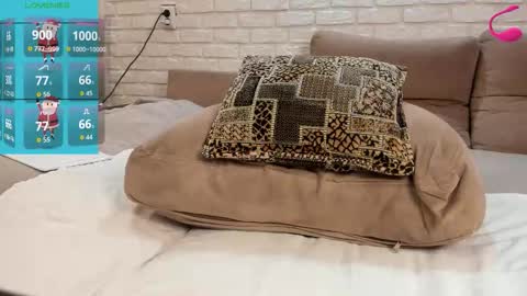 Snapshot of farah_vvv chatting on January 2026 09:34:02 AM farah online show from January 2026 09:34:02 AM