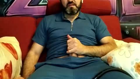 Snapshot of faresxxxaaa chatting on April 2026 01:17:01 AM Amer online show from April 2026 01:17:01 AM