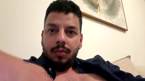 faried92 online show from November 2025 05:24:01 PM