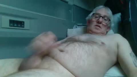 Snapshot of farko6 chatting on April 2026 09:23:01 AM farko6 online show from April 2026 09:23:01 AM