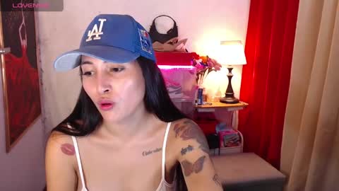 Snapshot of farrah_usan chatting on May 2026 12:38:01 AM farrah_usan online show from May 2026 12:38:01 AM
