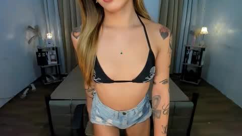 Snapshot of fascinatingtransvalerie chatting on October 2025 12:35:01 PM fascinatingtransvalerie online show from October 2025 12:35:01 PM