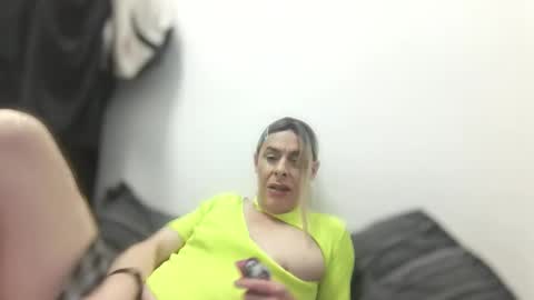 fatalunderdose online show from April 2026 04:01:01 PM