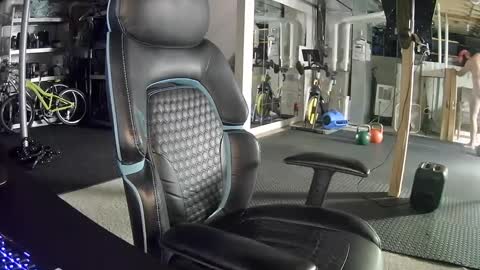 fatdick4u2c81 online show from October 2025 03:42:01 PM