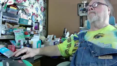 Snapshot of fatfreddythecat chatting on December 2024 08:10:02 PM Fred. online show from December 2024 08:10:02 PM