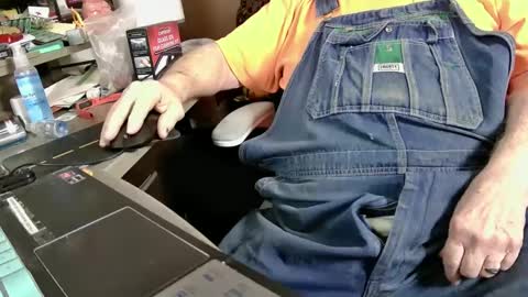 Snapshot of fatfreddythecat chatting on February 2025 06:20:01 AM Fred. online show from February 2025 06:20:01 AM