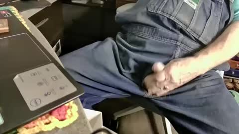 Snapshot of fatfreddythecat chatting on February 2025 05:29:01 PM Fred. online show from February 2025 05:29:01 PM