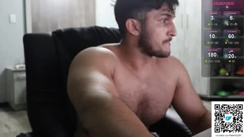 Snapshot of fatherfly001 chatting on September 2025 09:26:01 PM fatherfly001 online show from September 2025 09:26:01 PM