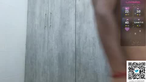 Snapshot of fatherfly001 chatting on September 2025 04:33:02 AM fatherfly001 online show from September 2025 04:33:02 AM