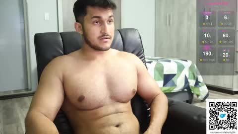 Snapshot of fatherfly001 chatting on October 2025 10:40:01 PM fatherfly001 online show from October 2025 10:40:01 PM