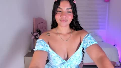 Zoe online show from May 2026 08:03:02 PM