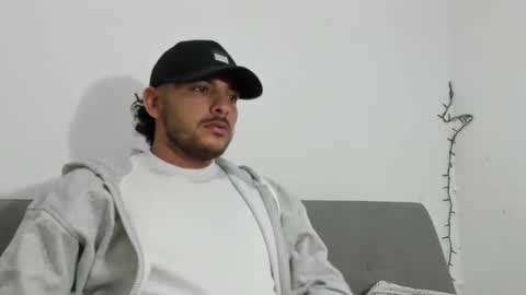 favid95 online show from February 2025 10:50:02 PM