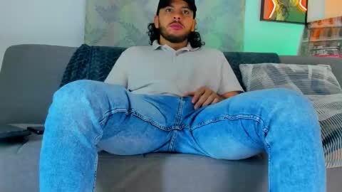 favid95 online show from November 2025 03:35:01 PM