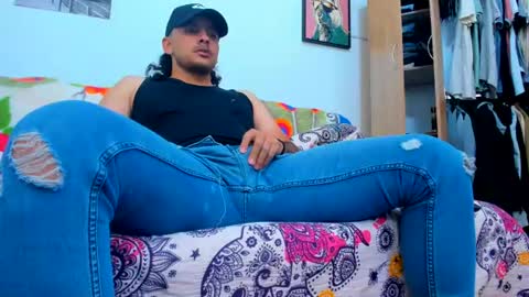 Snapshot of favid95 chatting on July 2026 01:20:01 AM favid95 online show from July 2026 01:20:01 AM