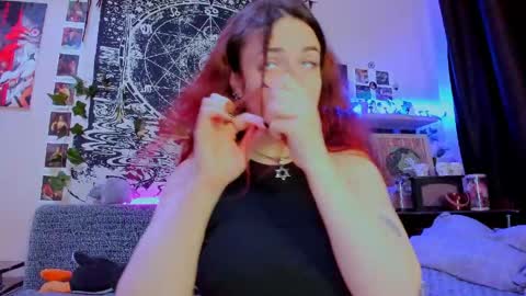 Snapshot of fearlessdiva_x chatting on June 2026 02:27:01 AM Diva online show from June 2026 02:27:01 AM